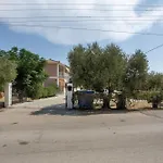 Πανσιόν Dimaras Zakynthos 3*